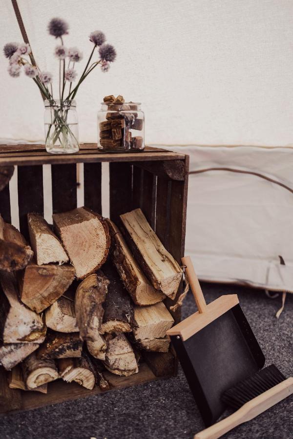 Luxury tent Falkeroed - Lyxig Glamping I Naturreservat Ink Frukost Grebbestad