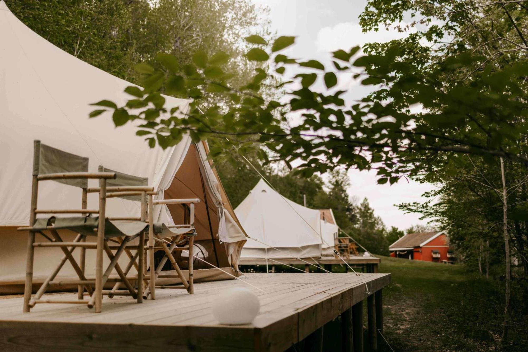 Falkeroed - Lyxig Glamping I Naturreservat Ink Frukost